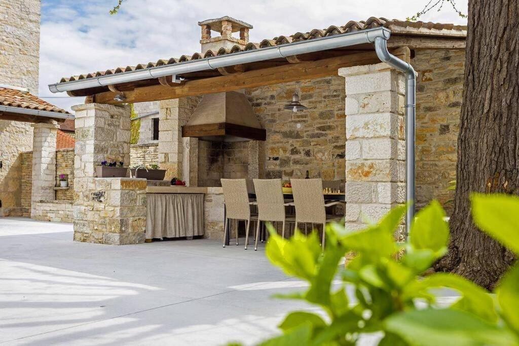 Villa House Kristina **** à Burići Extérieur photo